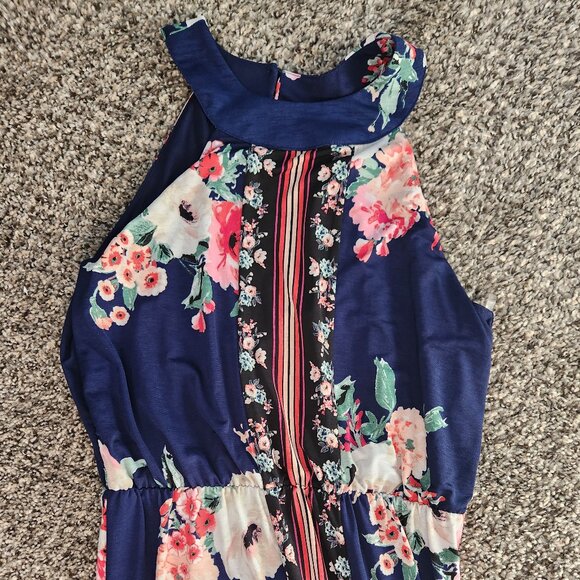 Floral Maxi Dress with slit - Picture 1 of 4